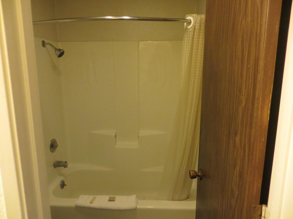 University Inn Reno Quarto foto