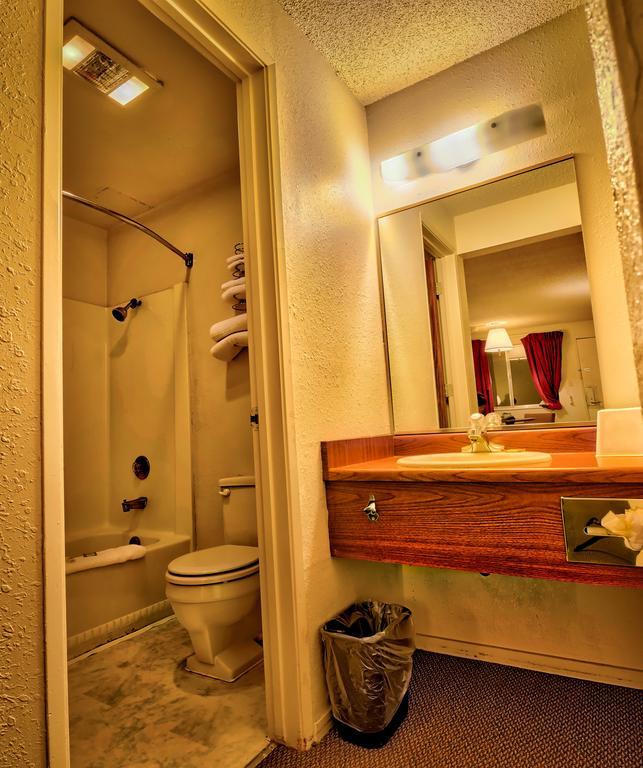 University Inn Reno Quarto foto