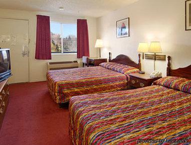 University Inn Reno Quarto foto